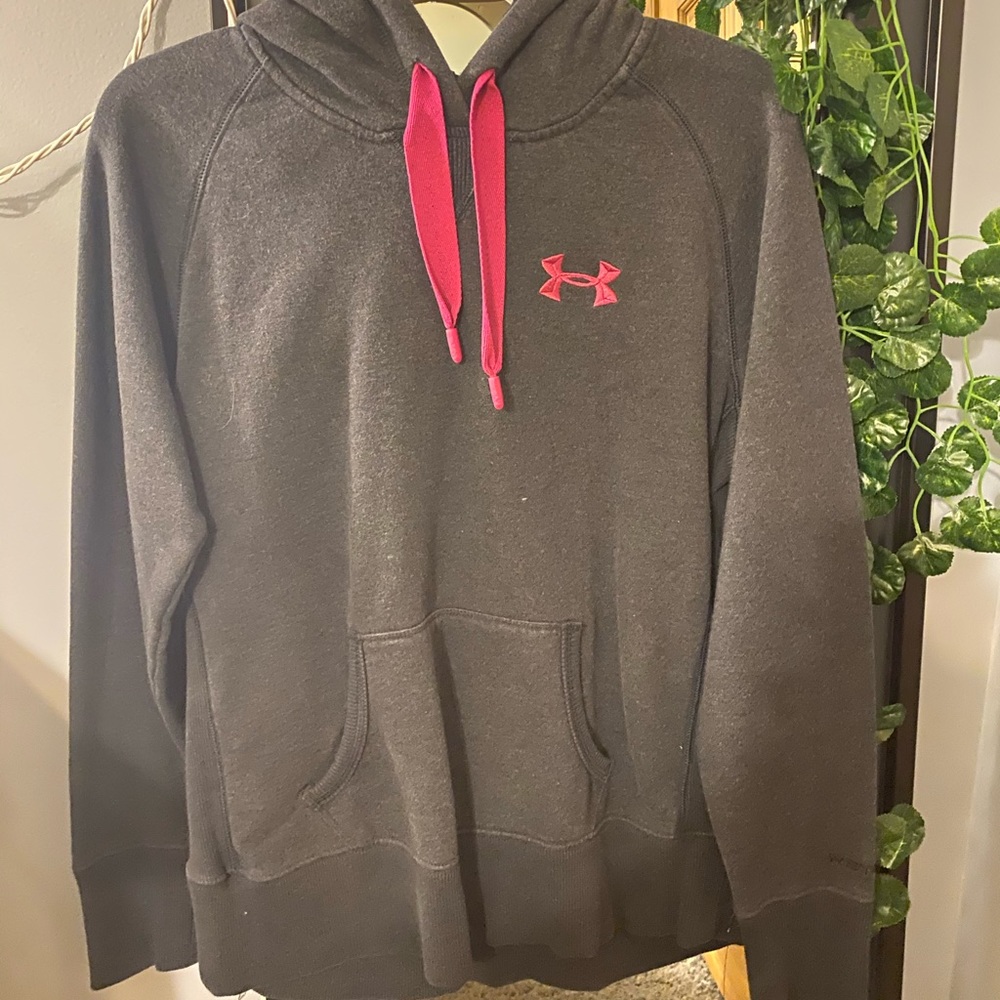 Under Armour Sweatshirt